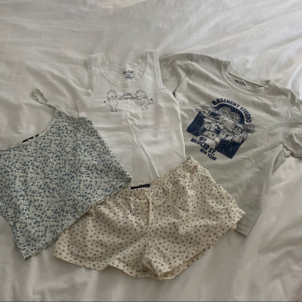 Blue Brandy Melville Bundle!!